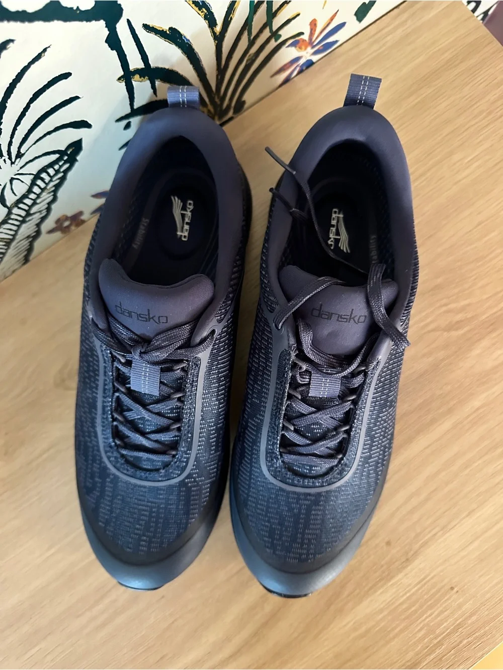 Dansko Women's Makayla Waterproof Outdoor Sneaker 39